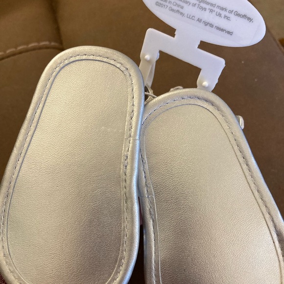NWT Baby sandals - Picture 2 of 2